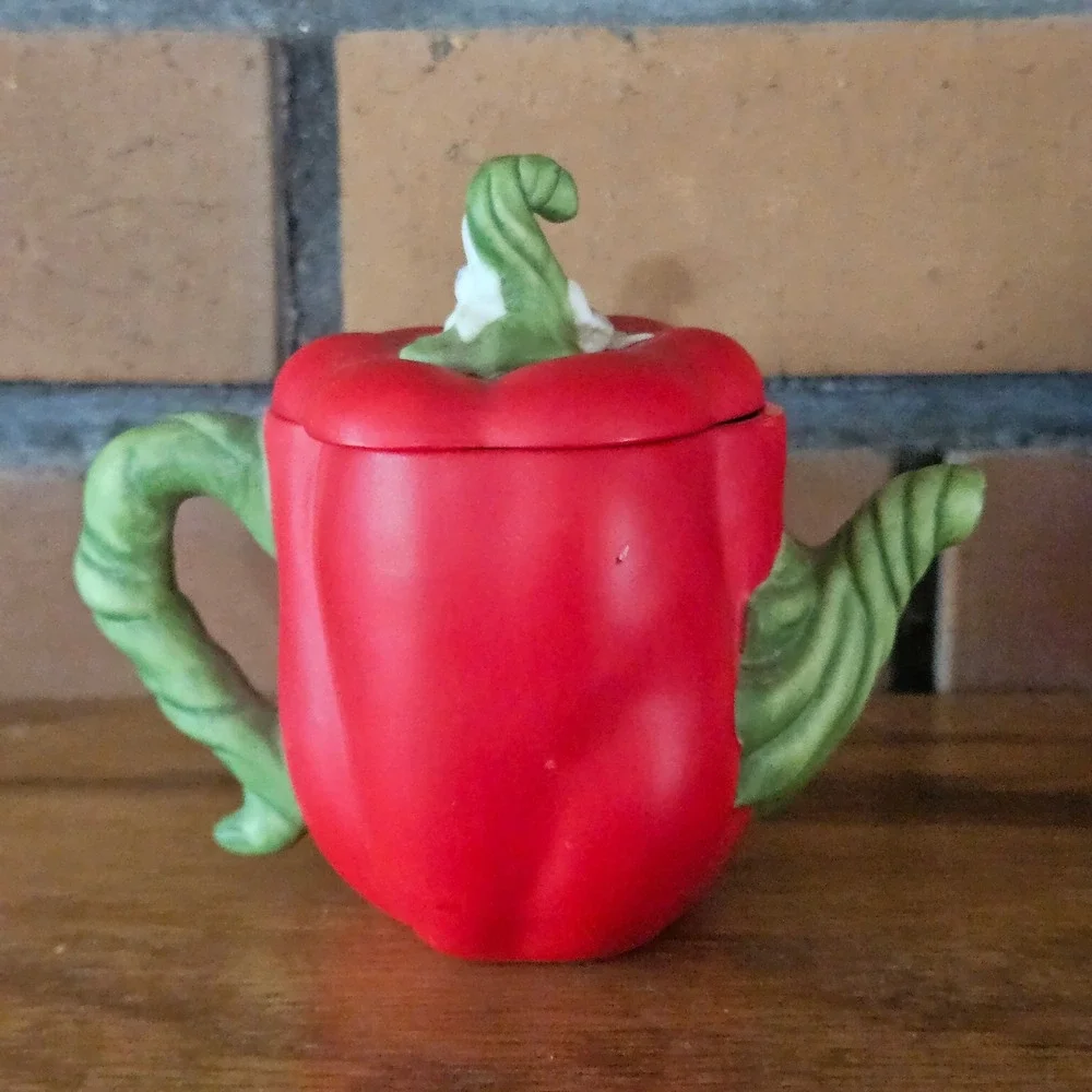 Avon Collectibles 1996 Red Pepper Teapot Trinket Box 3.75